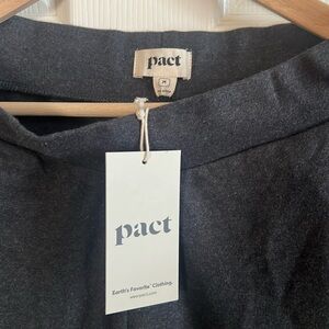 NWT Pact sweat pants, size medium, dark gray